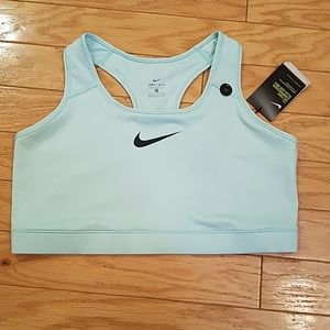 NWT plus size Nike sports bra